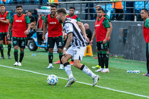 Bouncing Back: Resilience Strategies UK MMA Fighters Use to Conquer Defeats and Rebuild Strength